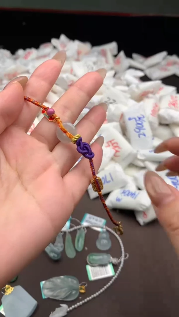 【闪购商品】翡翠手绳未镶嵌一