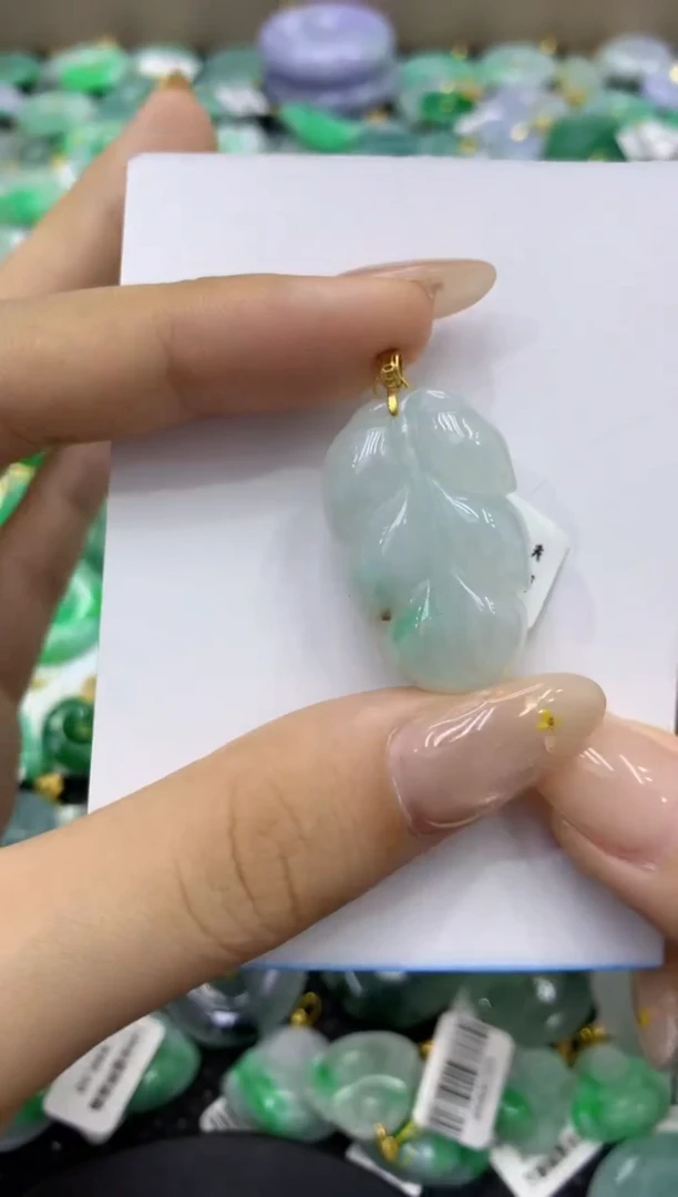 颈饰未镶嵌翡翠天然缅甸翡翠A货