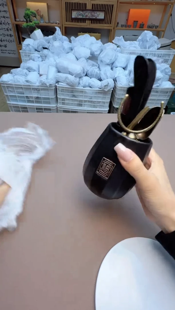 【闪购商品】摆件瓷制品S1111111111111