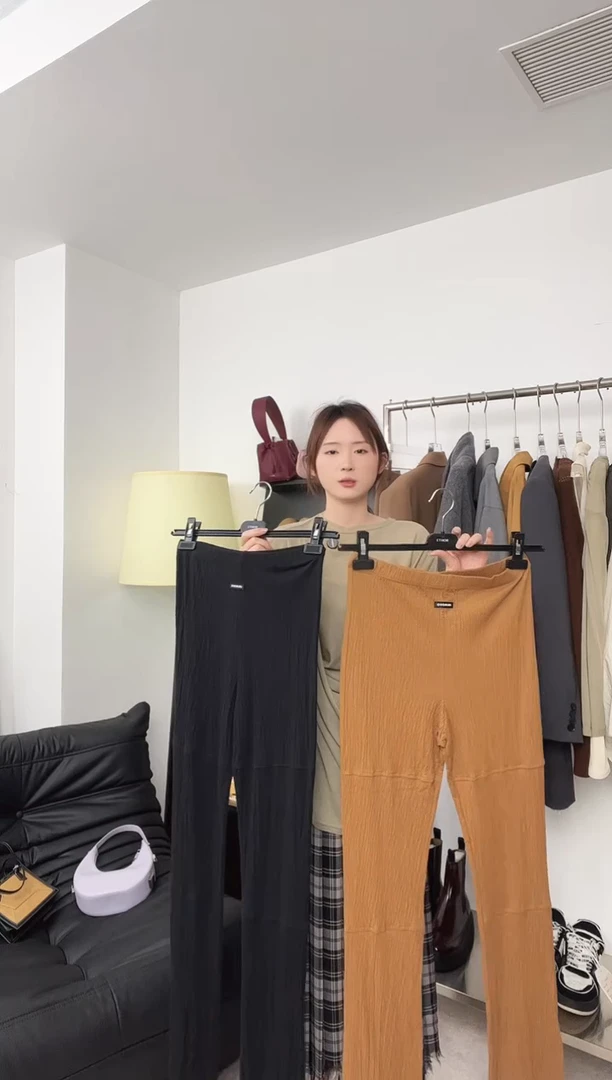 编号009  oioiriri 打底修身长裤  待开价 详情咨询直播间