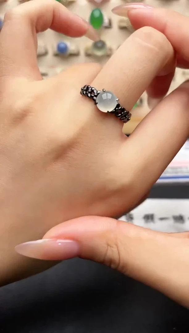 银S925镶嵌戒指翡翠一物一证一礼盒