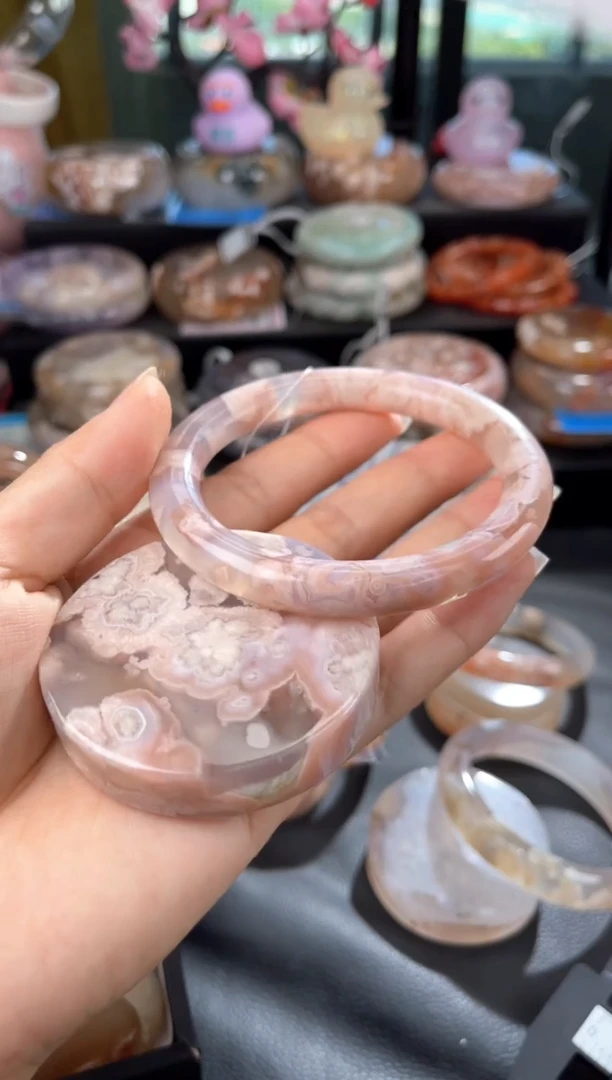 石英质玉手镯未镶嵌61