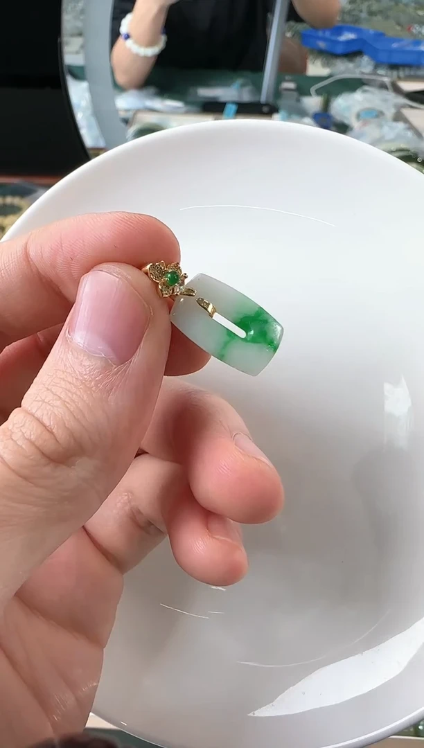 吊坠(不含链)银S925镶嵌翡翠翡翠吊坠