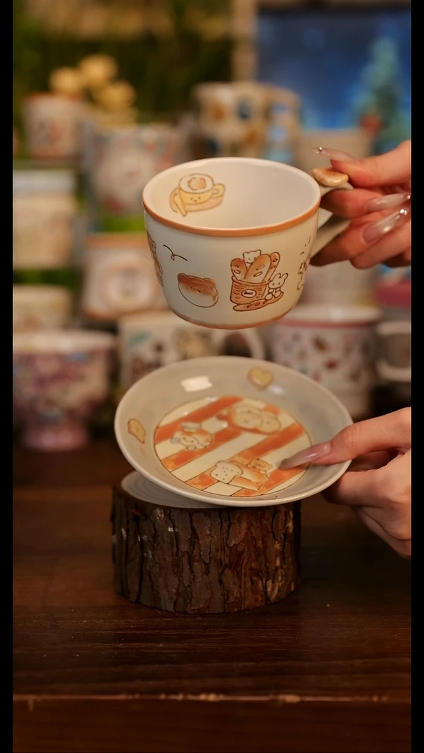 面包兔杯碟一套