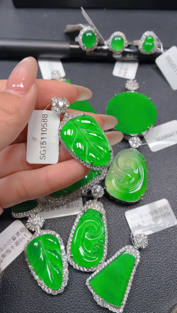 银S925镶嵌挂件翡翠1580