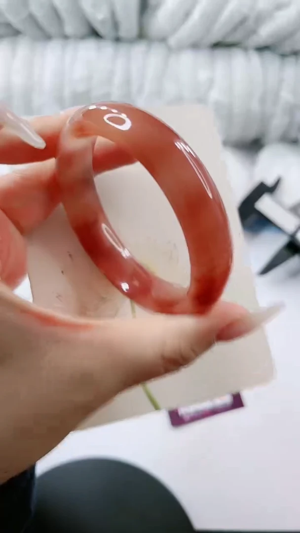 【闪购商品】石英质玉手镯未镶嵌多样性发货L456