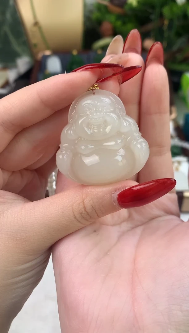 颈饰未镶嵌和田玉吊坠