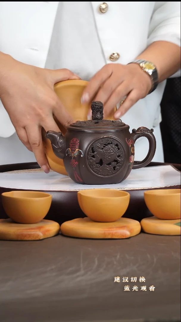 茶壶紫砂徐孝奎/紫泥/瑞兽纳福/500c