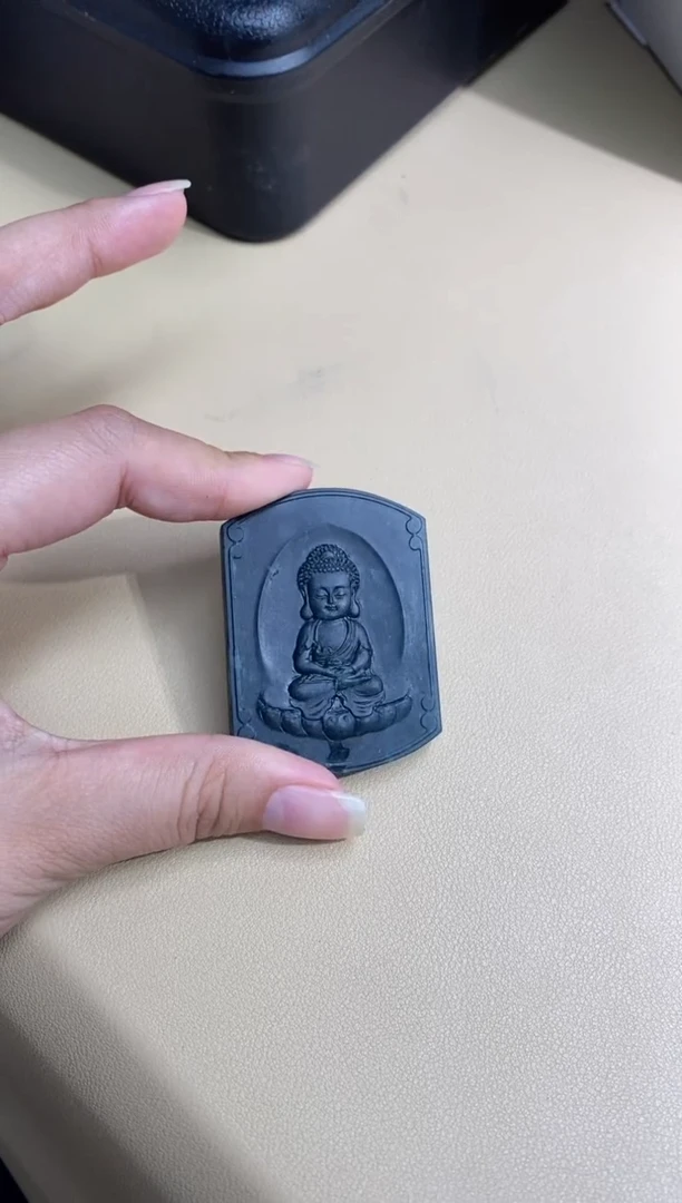 定制翡翠未镶嵌观音