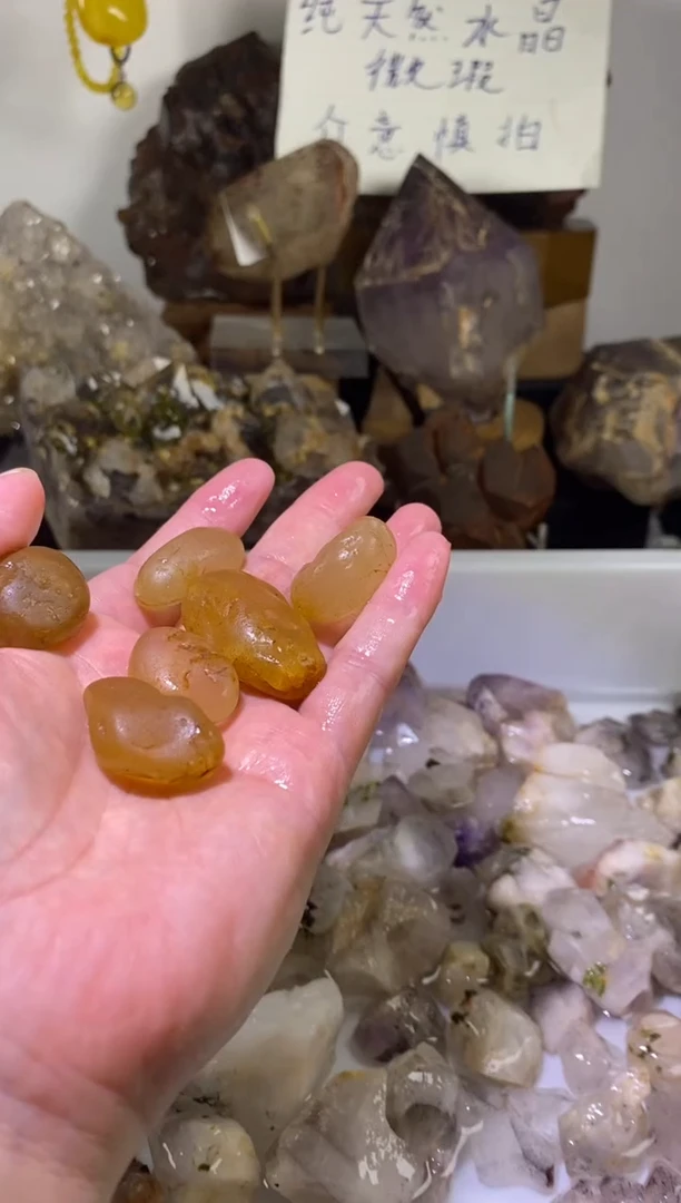 未镶嵌珠宝半成品水晶2号6颗马岛水冲料