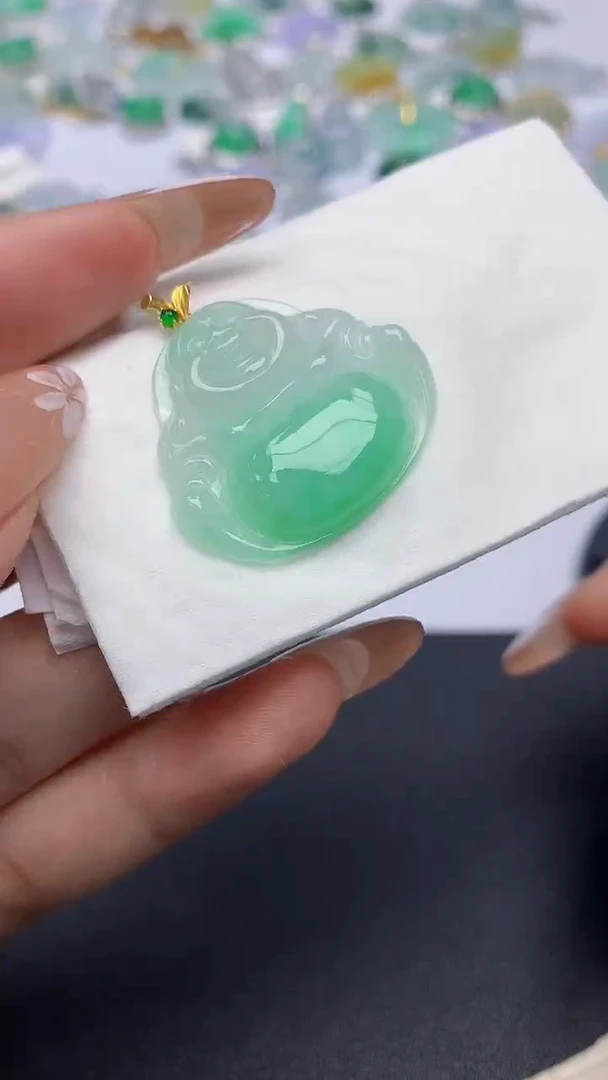 颈饰18K金镶嵌翡翠天然缅甸a货翡翠百元以上9元证书费自理