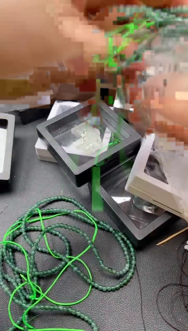 翡翠未镶嵌吊坠(不含链)5870