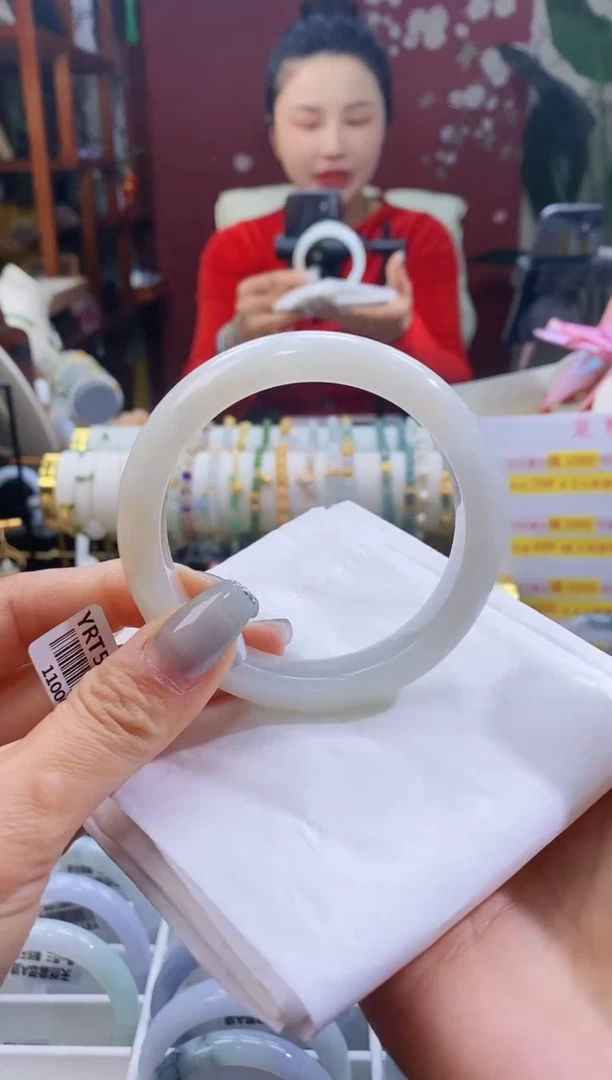 【闪购商品】翡翠手镯未镶嵌4冰黄5758/12.8*8.6