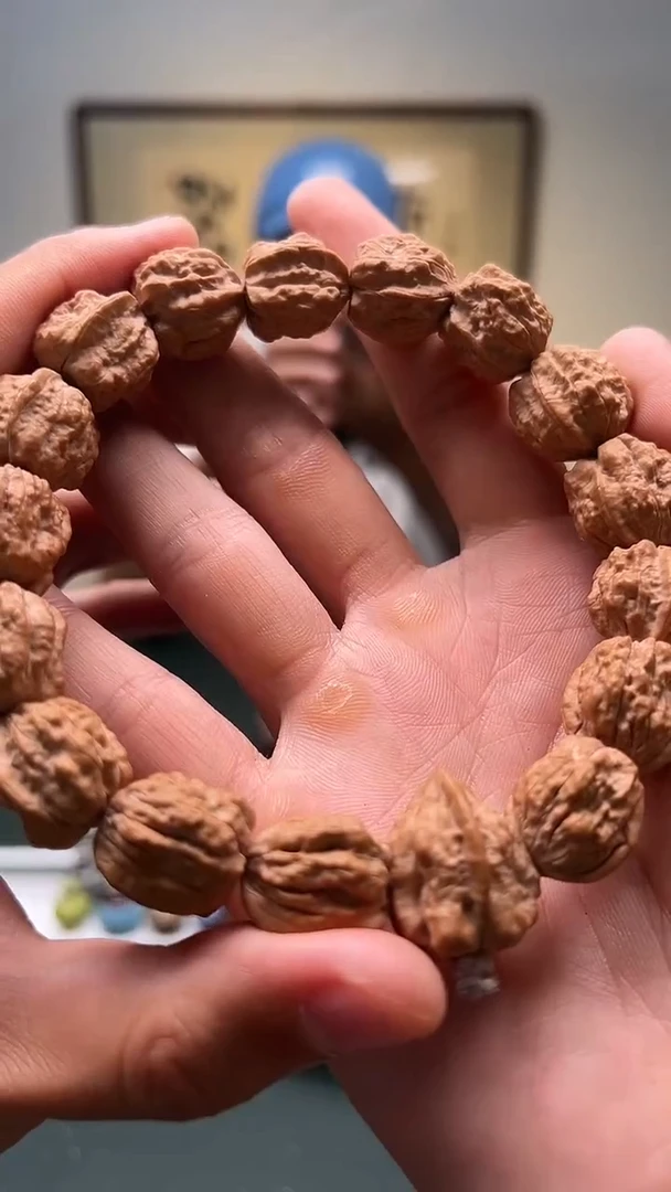 文玩核桃手串16mm+矮桩暴力开背蛤蟆头小核桃单圈
