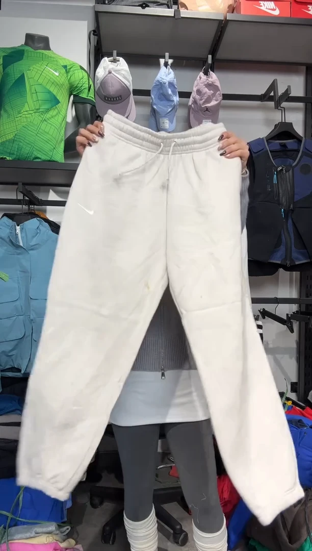 1423 编码 瑕疵款直播间过款为准 尺码 S