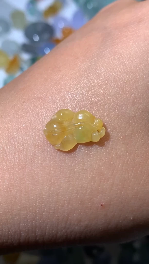 未镶嵌定制翡翠毛货 13.7-9.6-3