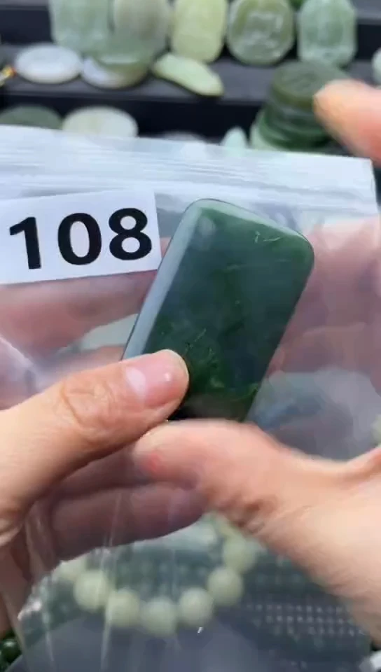 未镶嵌和田玉珠宝半成品牌子