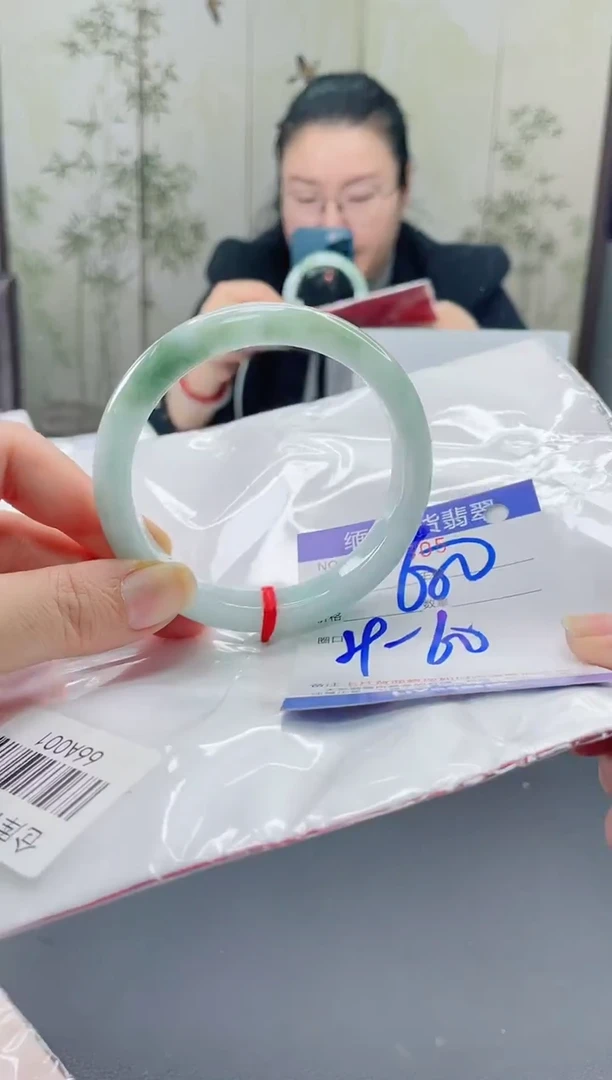 未镶嵌手镯翡翠2