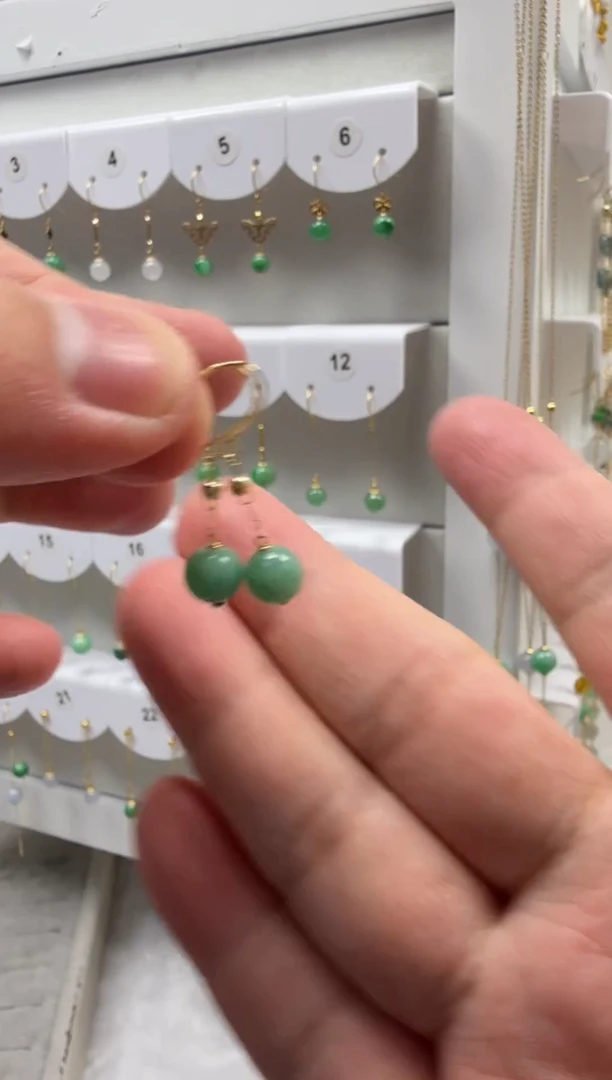 18K金镶嵌翡翠耳饰缅甸天然翡翠a货