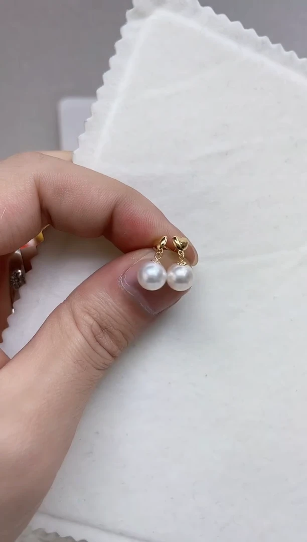 18K金镶嵌耳饰海水珍珠