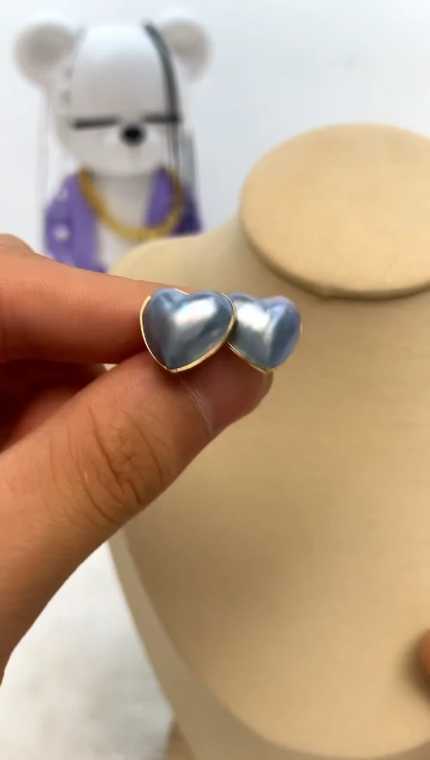 18K金镶嵌颈饰拼合珍珠（马贝珠）马贝