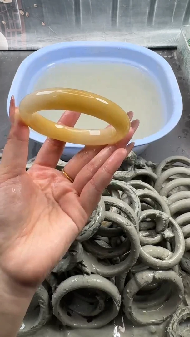 未镶嵌手镯石英质玉4 6566