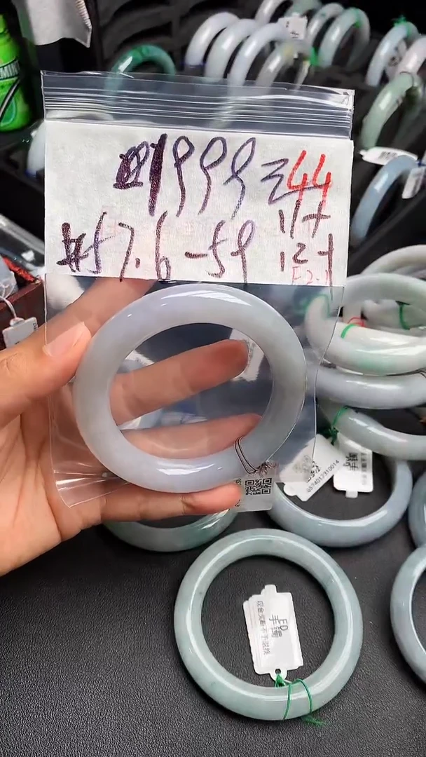 【闪购商品】定制翡翠未镶嵌毛货需精细抛光+多样性发货拍一发一