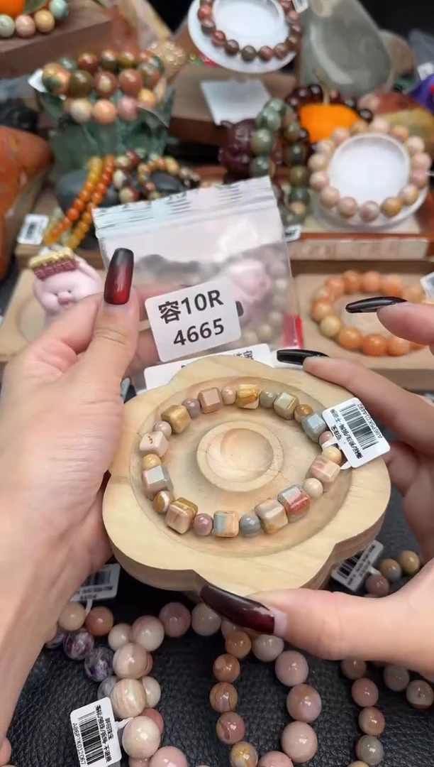 【闪购商品】石英质玉手链未镶嵌10R4665