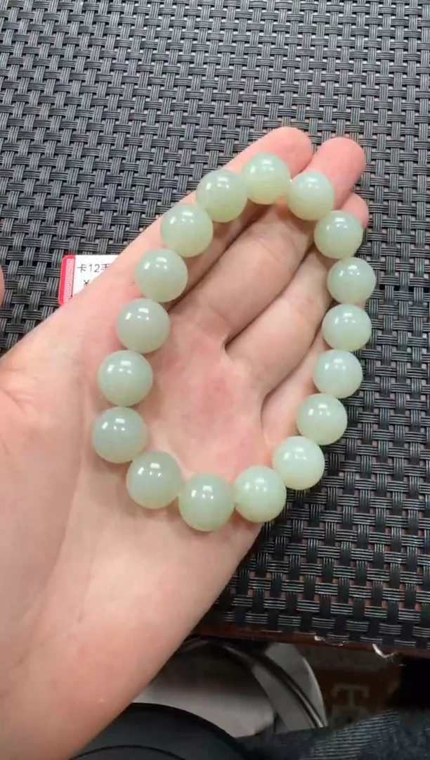 未镶嵌手串和田玉新疆近矿青白卡12