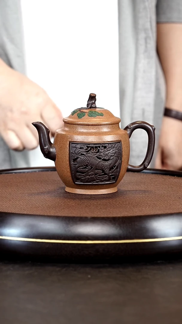 茶壶紫砂杨军保专场紫砂作品105：  麒麟壶 沉香泥  480CC