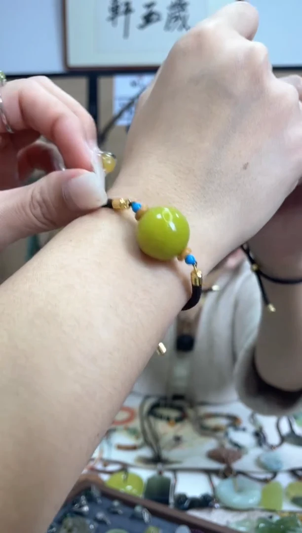 【闪购商品】岫玉手链未镶嵌多样性发货其中发一