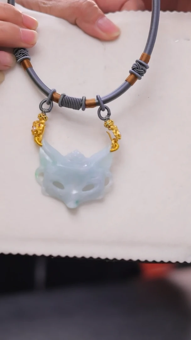 【闪购商品】翡翠颈饰未镶嵌狐狸面具