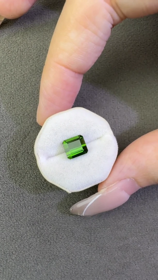 未镶嵌珠宝半成品碧玺1.49ct