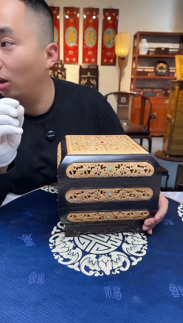 黑酸枝木类成套家具珠宝盒