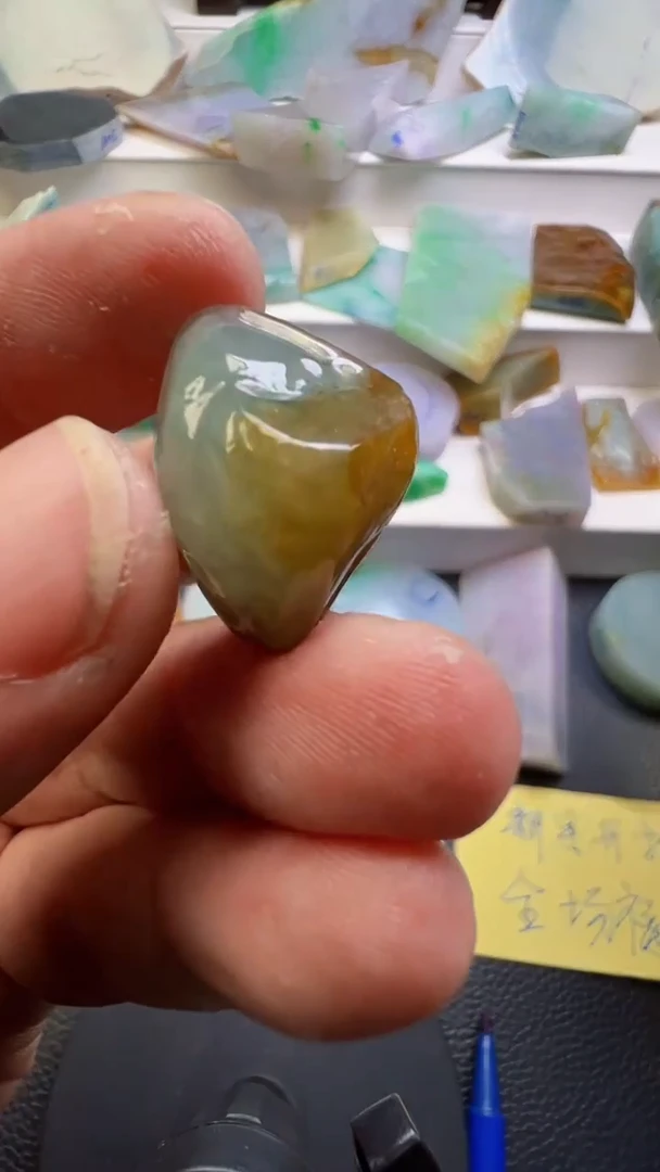 未镶嵌挂件翡翠11