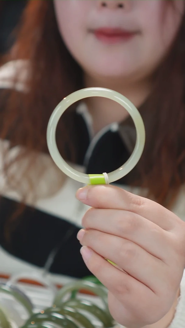 【闪购商品】和田玉手镯未镶嵌33【柚子来啦】和田玉拍一发一56