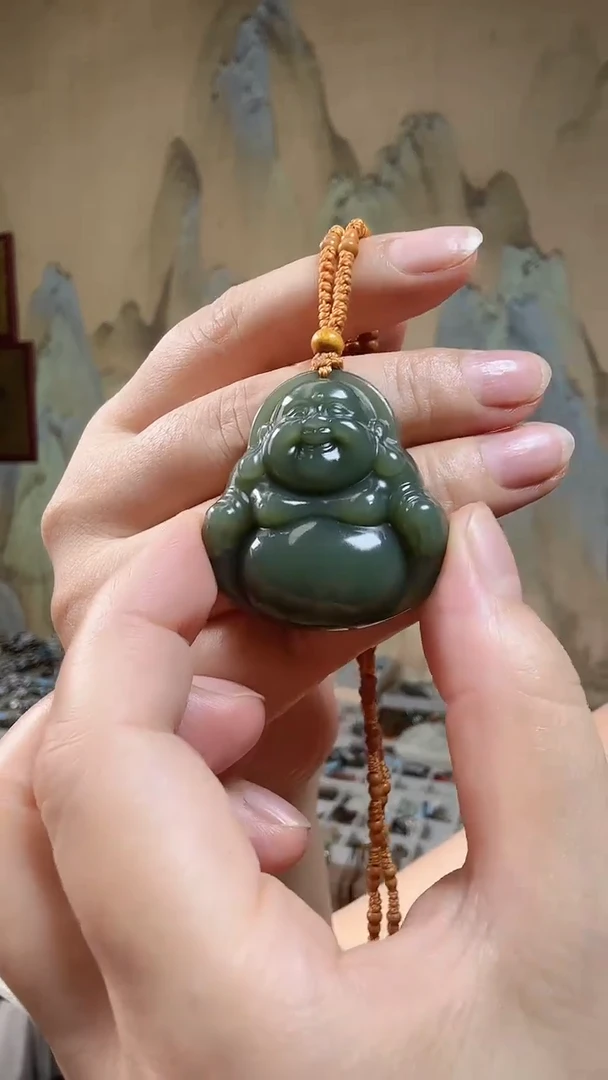 颈饰未镶嵌和田玉.