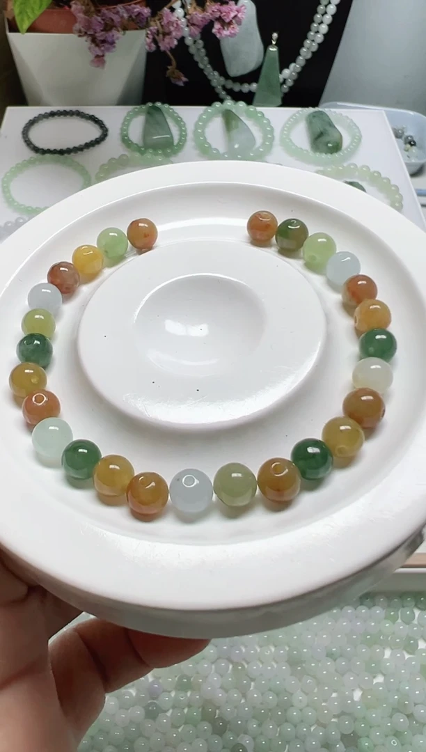 散珠翡翠艺*纯天然缅甸A货翡翠卡6.3，26颗