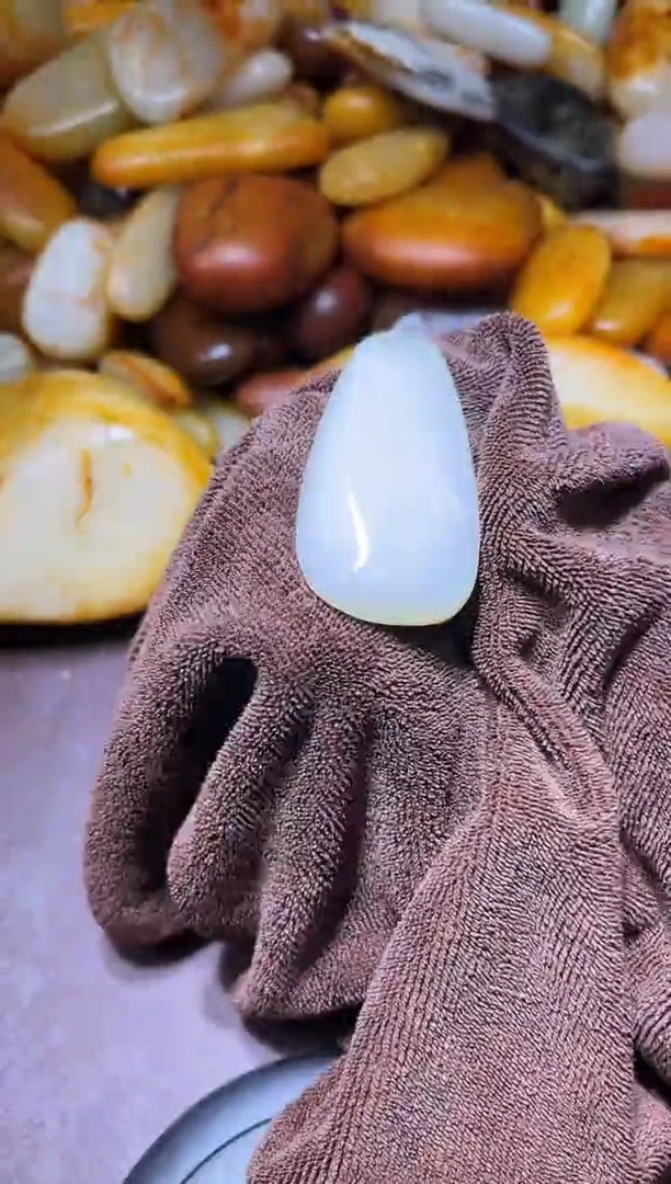 和田玉（子料）未镶嵌挂件YL-WW-5.31-32