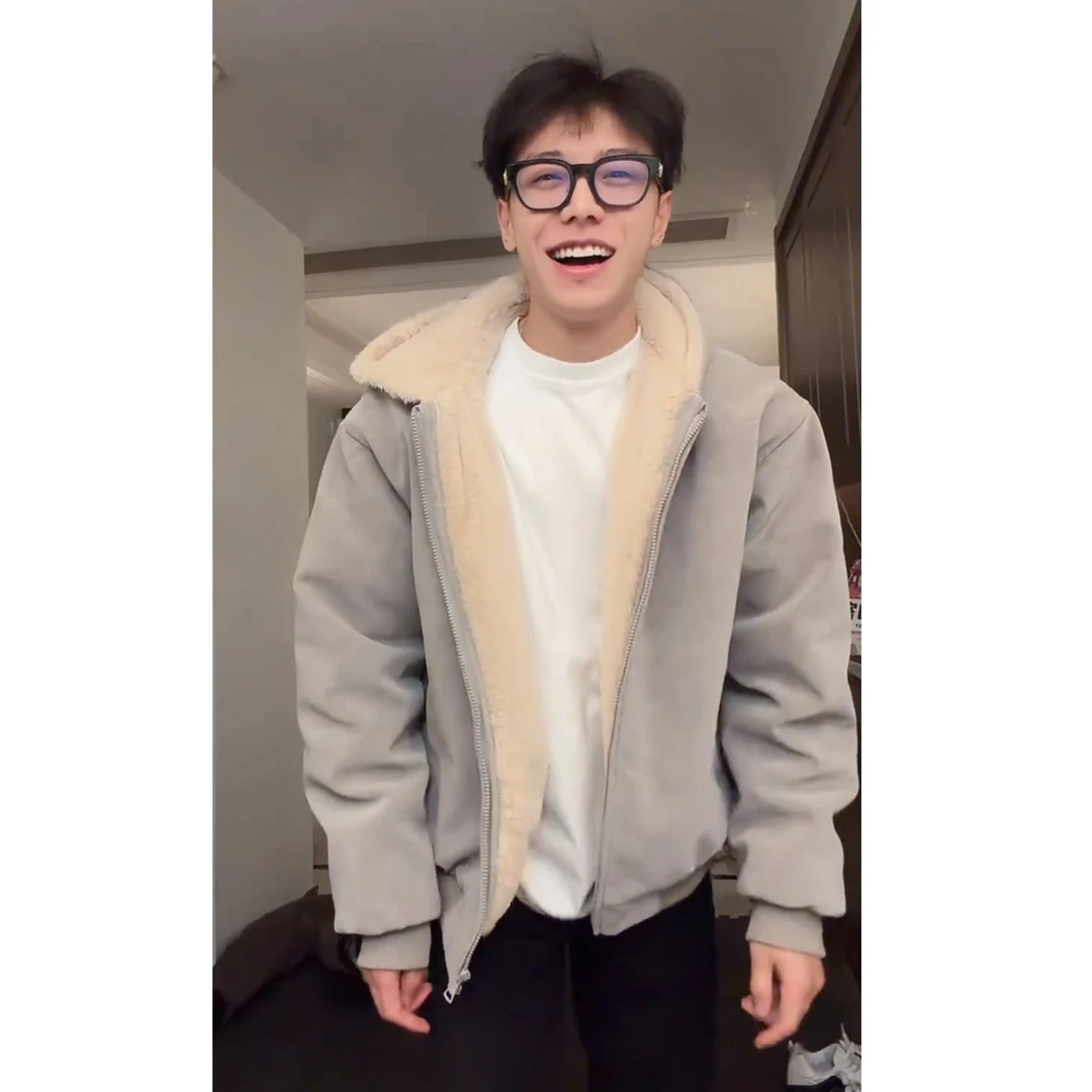 《斌子专属》PU皮座山雕外套秋冬休闲宽松加绒保暖仿兔毛连帽棉衣