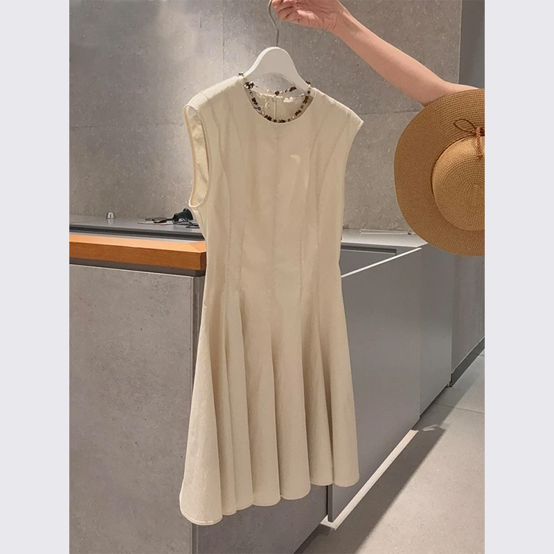 我也不想一直被夸，好美！好看独特漂亮简单大方得体无袖连衣裙子女