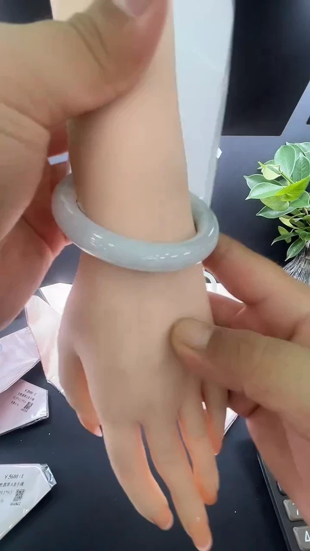 未镶嵌手镯翡翠第21号糯化种水胖圆条