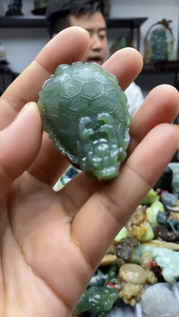未镶嵌和田玉把件1