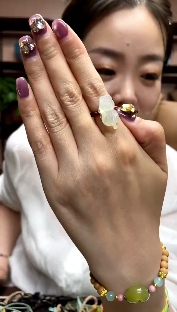 岫玉未镶嵌戒指多样性发货其中发一