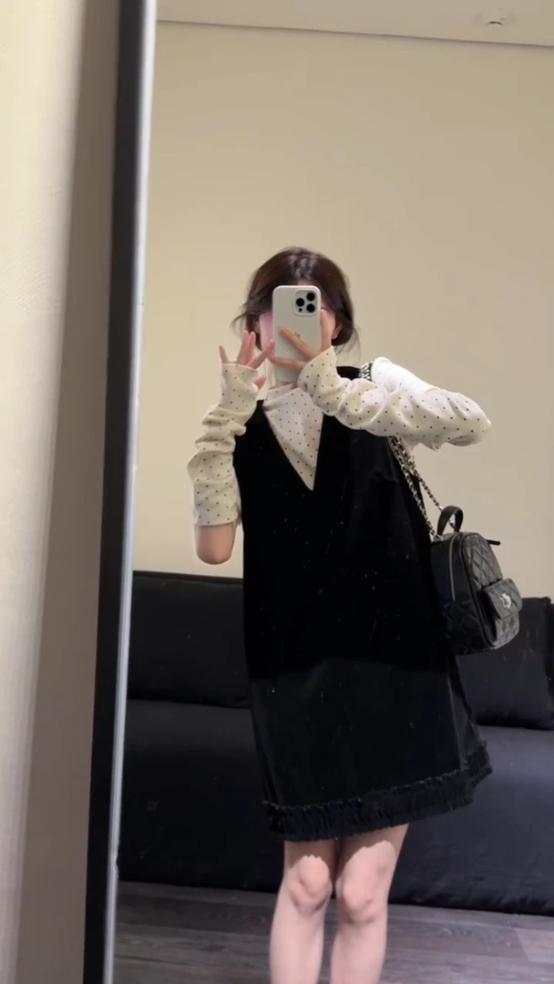 秋季穿搭减龄一整套女装2025新款设计感波点上衣背心连衣裙两件套