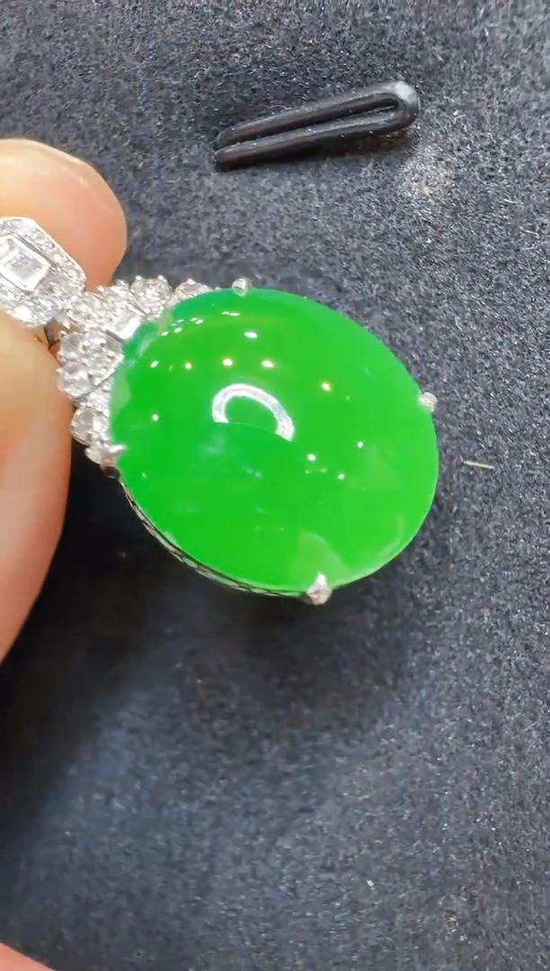 吊坠(不含链)18K金镶嵌翡翠多样性团购发一件