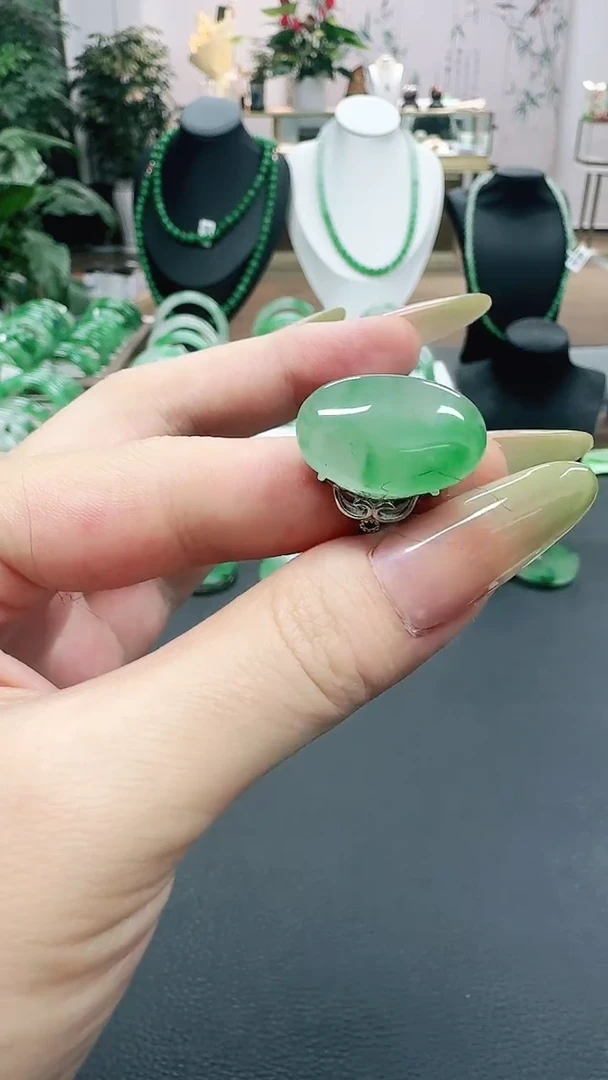 未镶嵌1石英质玉（非洲翠）/7647