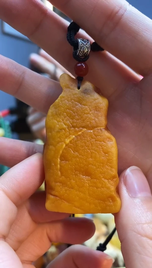 琥珀颈饰未镶嵌吊坠