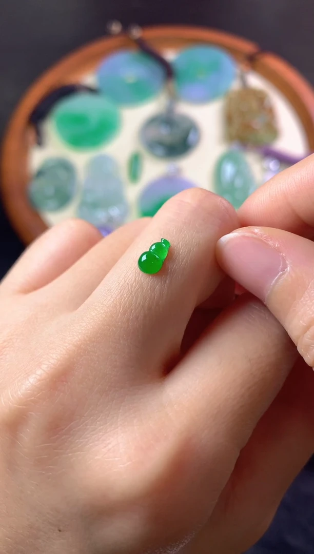 【闪购商品】定制翡翠未镶嵌1裸玉（客户意向镶嵌）