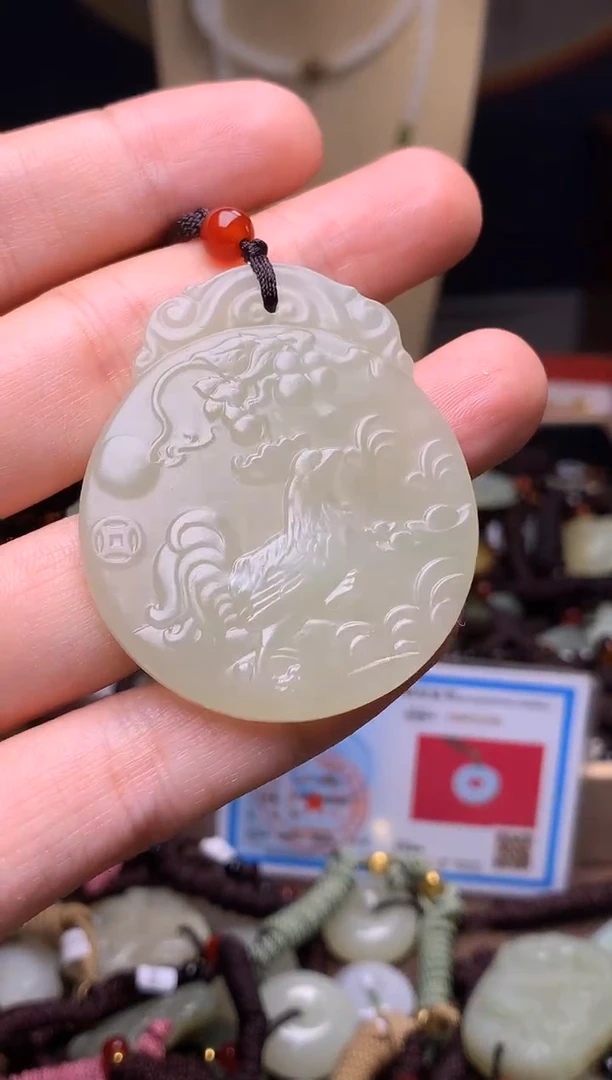 颈饰未镶嵌和田玉新疆料青海料清水和田玉吊坠